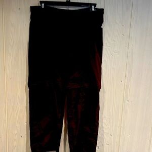 danskin NOW CARGO PANTS TO SHORTS SIZE LARGE (12-14)